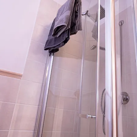 'al 40' Delizioso Monolocale Ai Piedi Di Citta Alta *